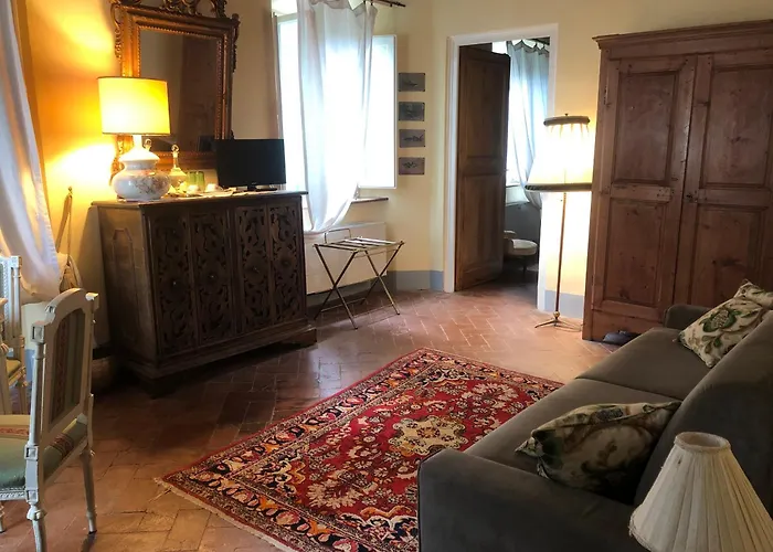 Villa La Dogana B&B Di Charme - Historic Villa With A Beautiful Garden - Private Parking