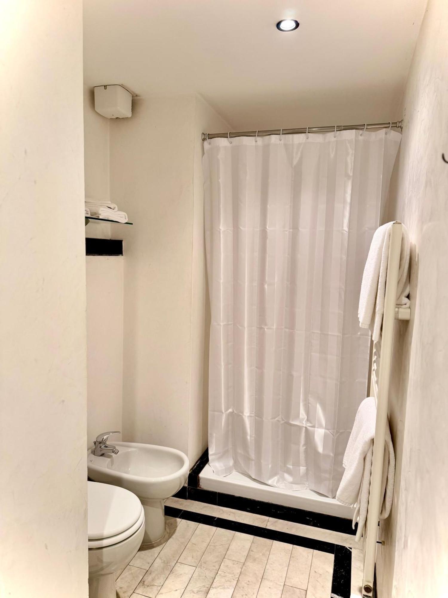 La Dogana Bed & Breakfast 2*