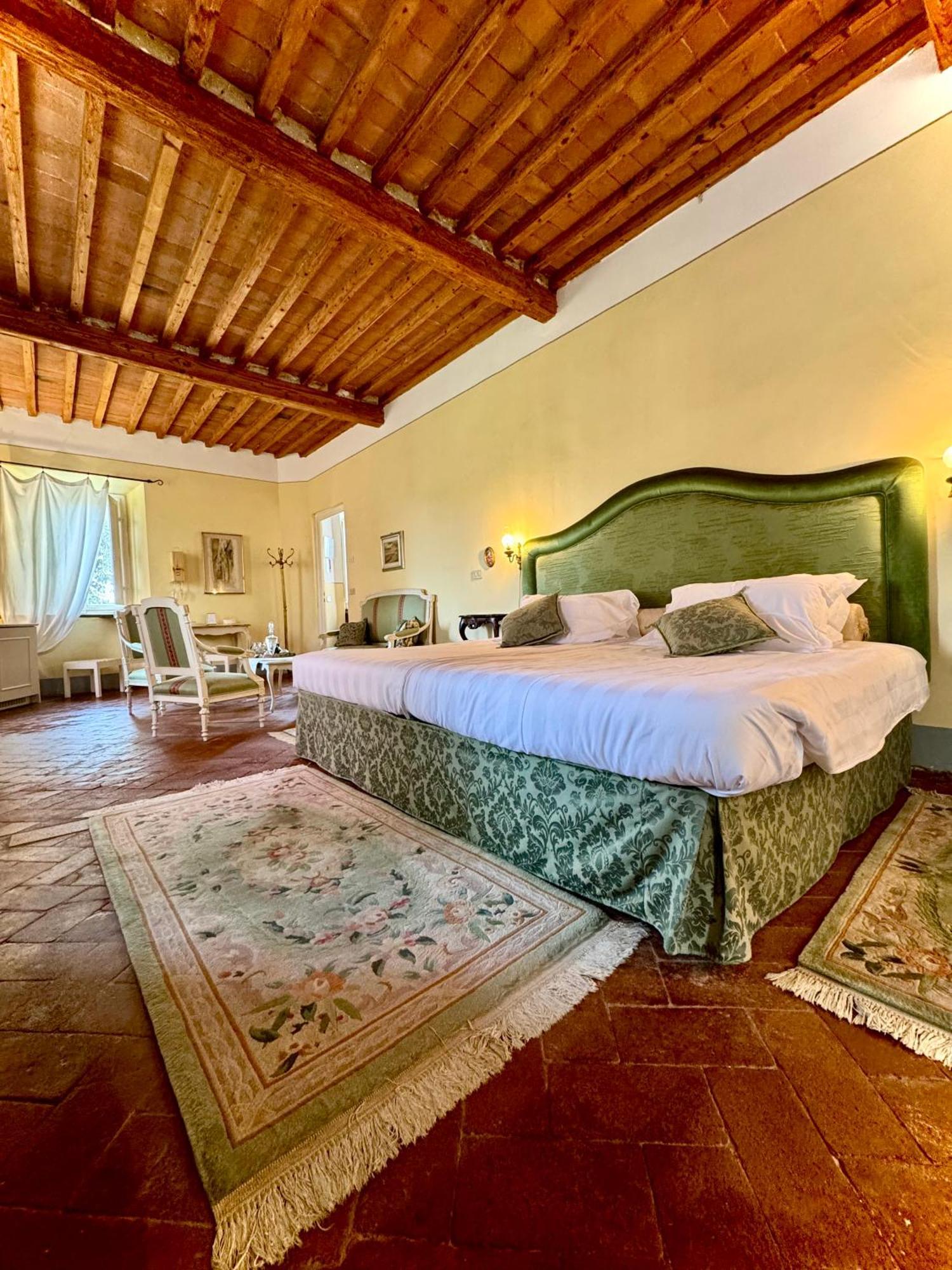 La Dogana Di Charme - Historic With A Beautiful Garden Frühstückspension
