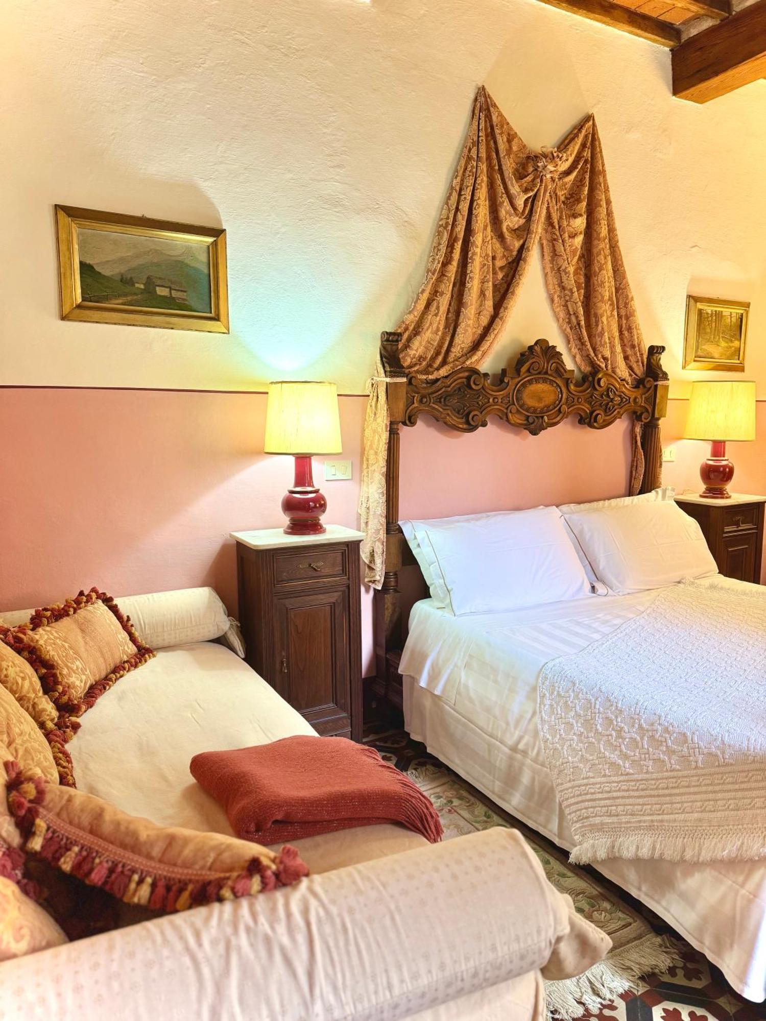 Frühstückspension La Dogana Di Charme - Historic With A Beautiful Garden Lucca