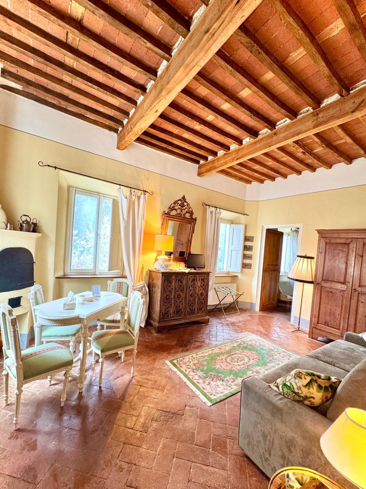 Frühstückspension La Dogana Di Charme - Historic With A Beautiful Garden Lucca