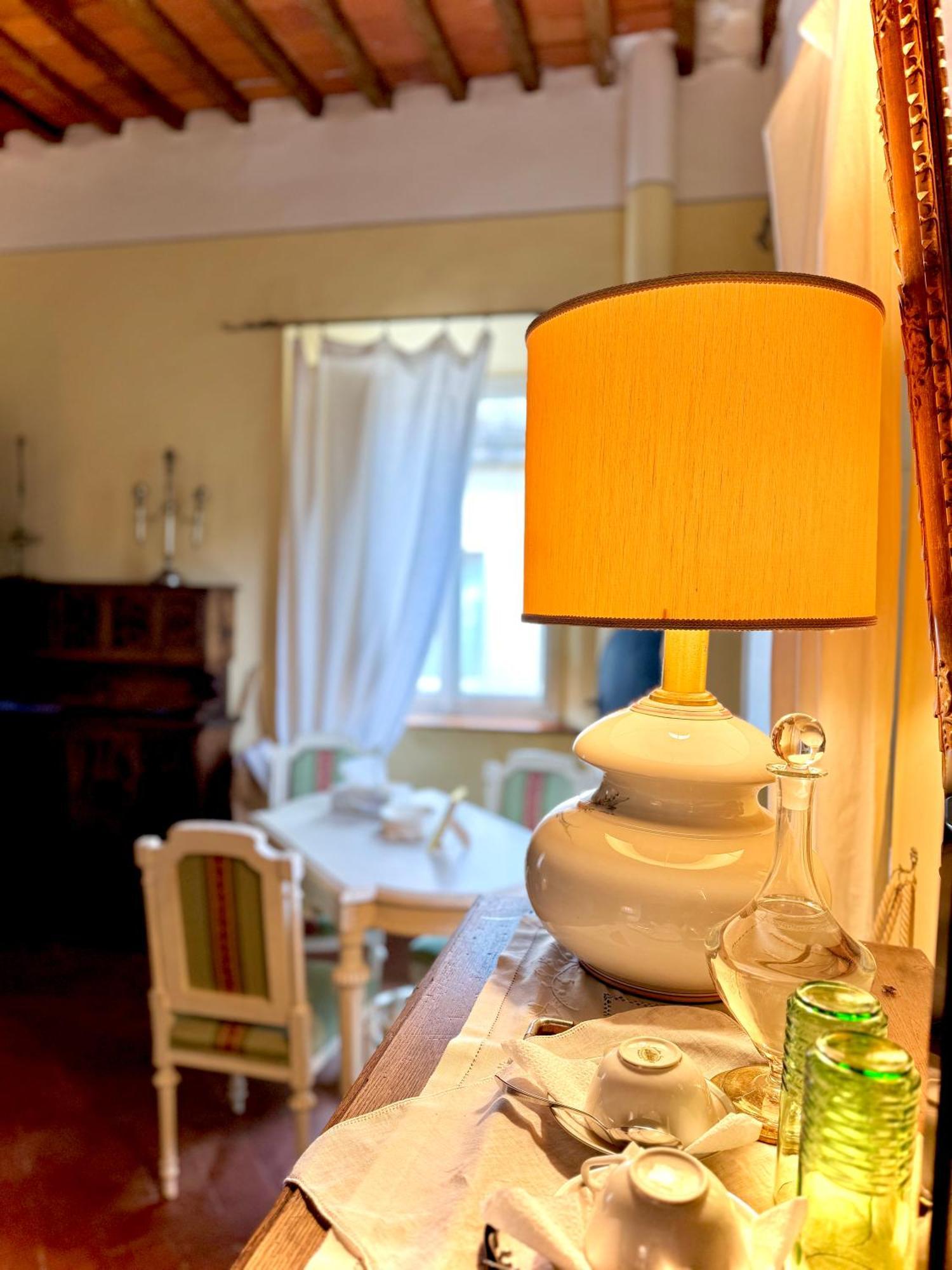 La Dogana Di Charme - Historic With A Beautiful Garden Lucca