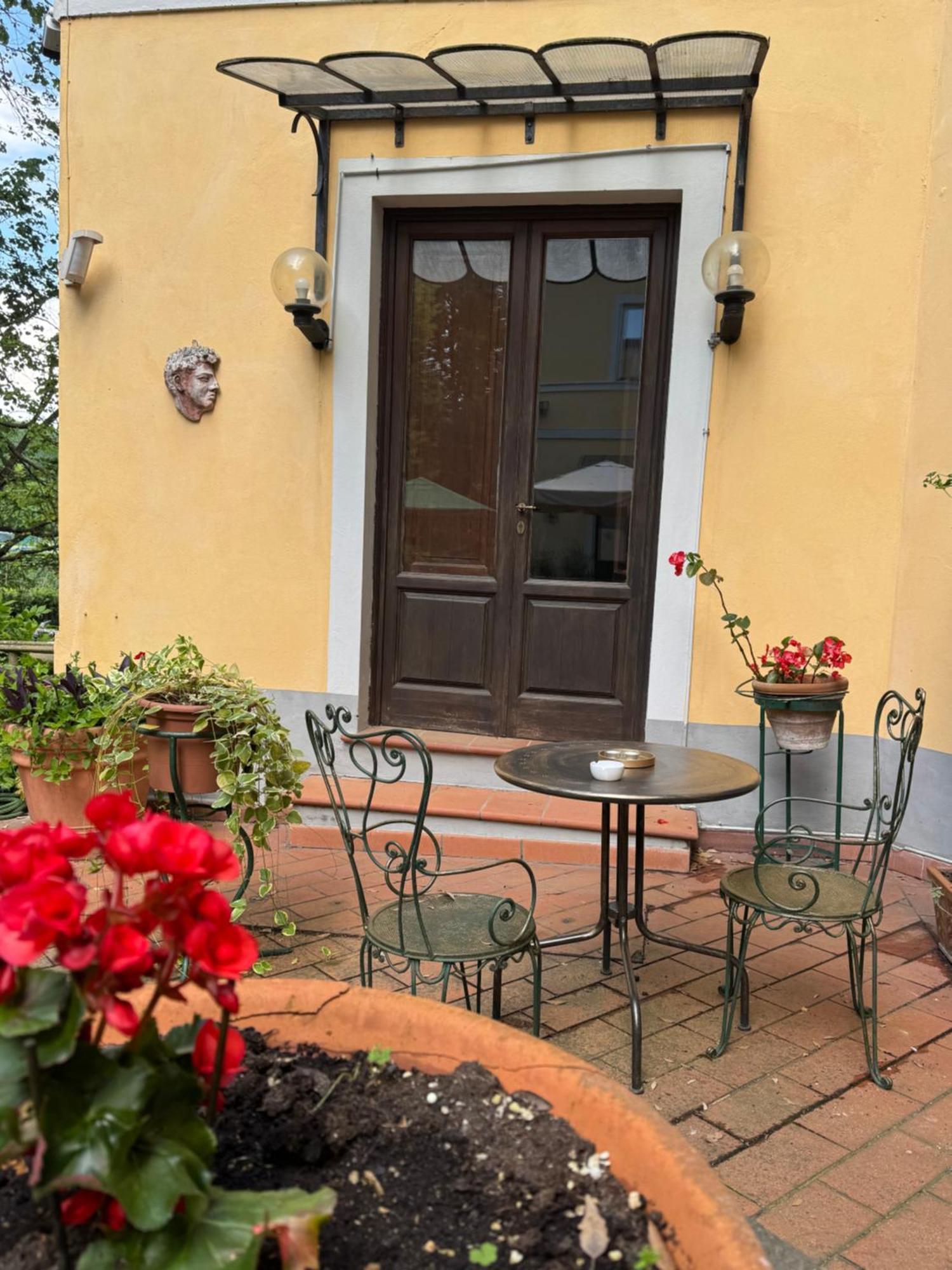 Frühstückspension La Dogana Di Charme - Historic With A Beautiful Garden